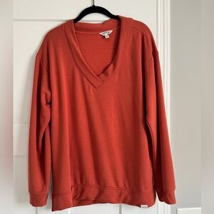 Orvis - Burnt Orange v-neck Sweatshirt - Medium